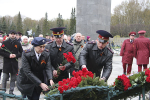 Возложение к монументу Мать-Родина